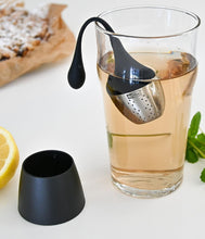 Load image into Gallery viewer, AdHoc Hangtea Infuser Black
